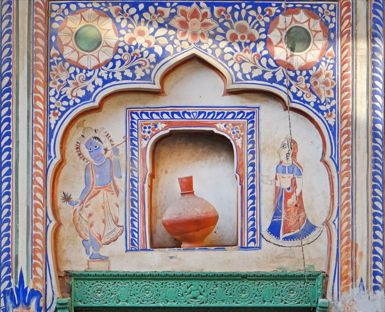 A painted niche and mural in a Shekhawati haveli
