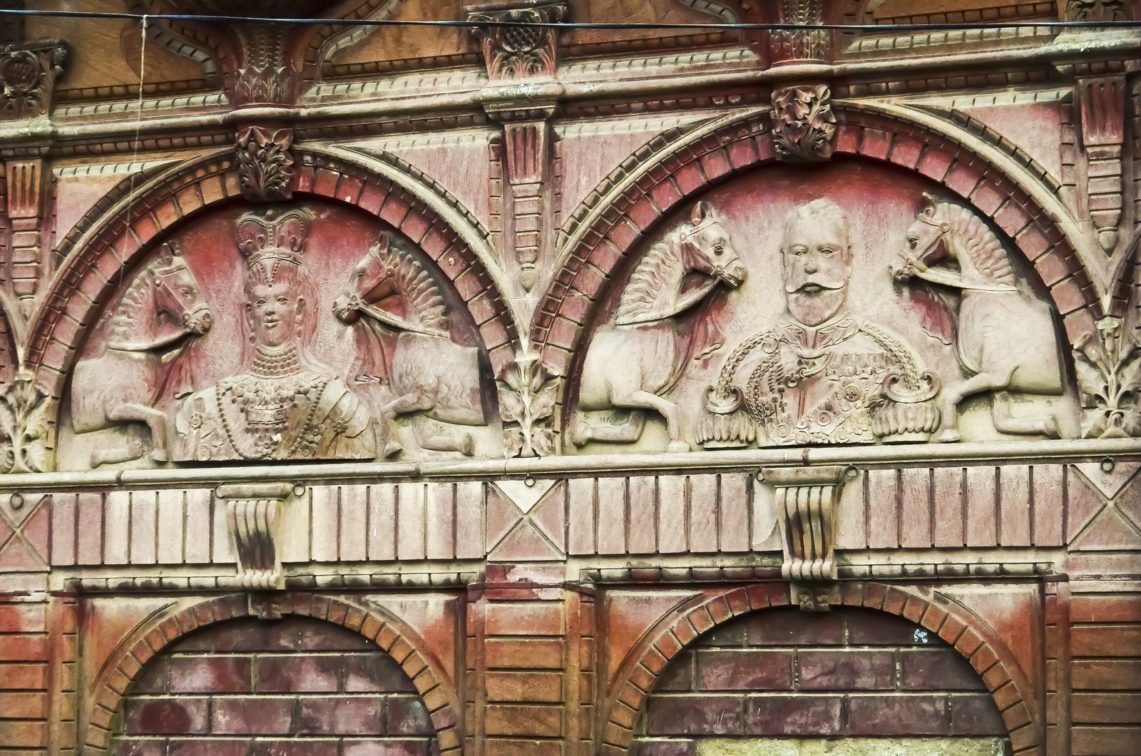 The carved red sandstone facade of a Rampuria haveli in Bikaner's old city