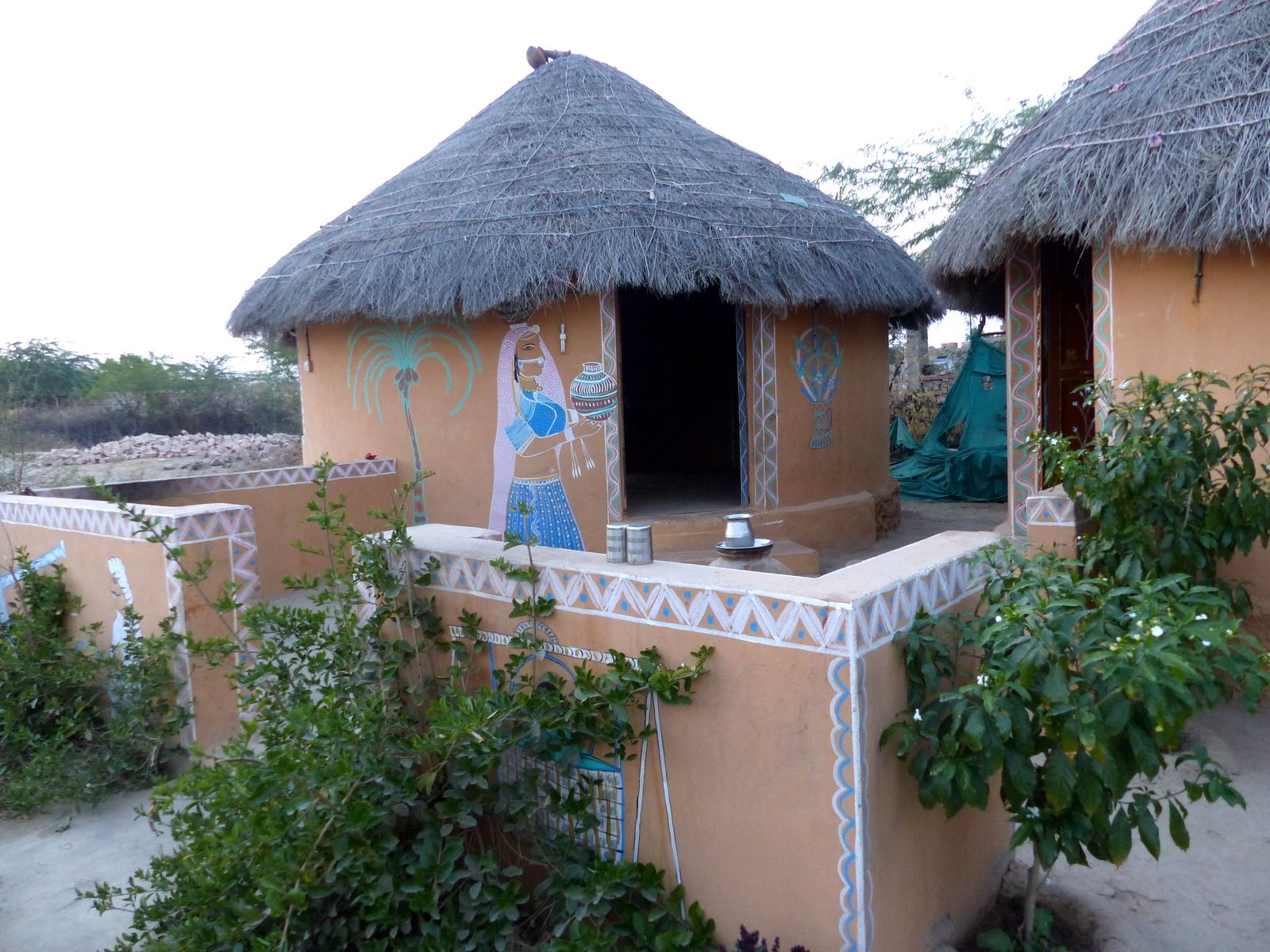 A thatched hut in a Bishnoi village in the Marwar countryside