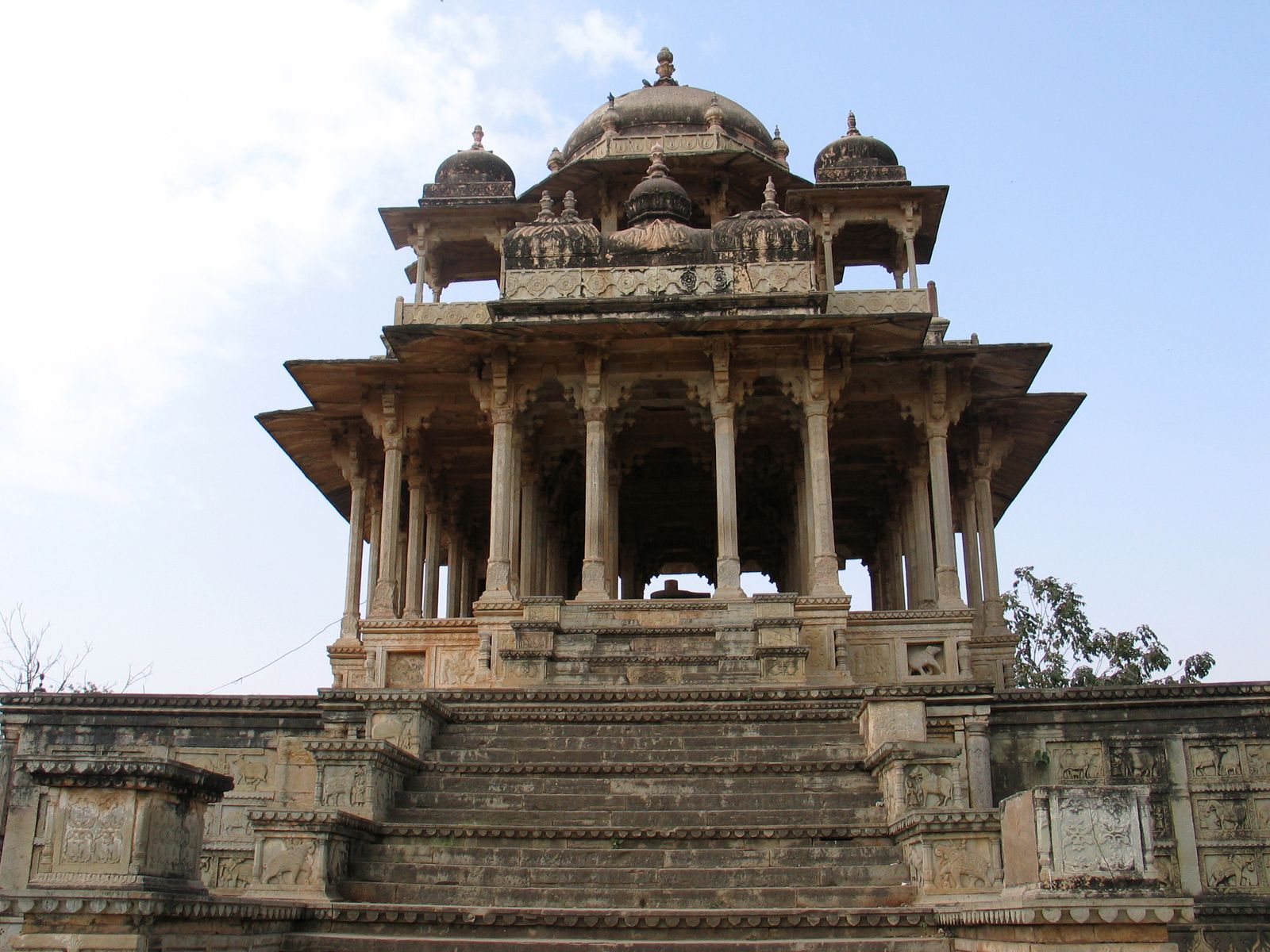 The Chaurasi Khambon ki Chhatri in Bundi, a two-storey cenotaph on eighty-four carved pillars