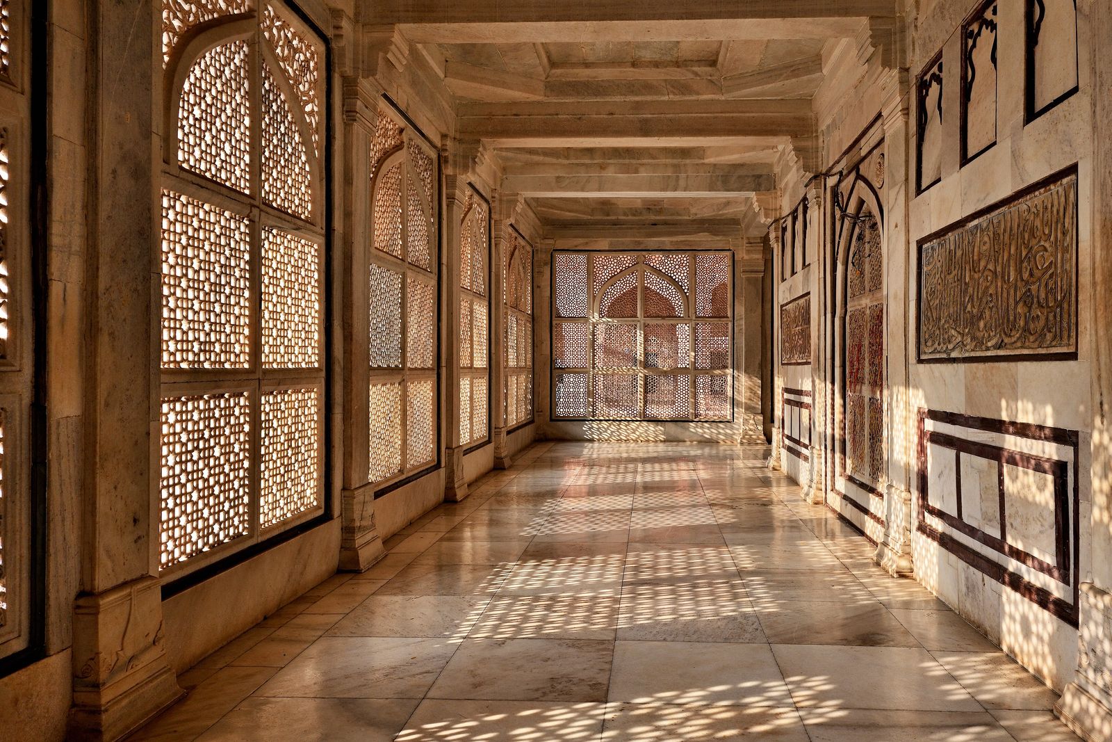 The white marble tomb of Shaikh Salim Chishti in the courtyard of the mosque at Fatehpur Sikri