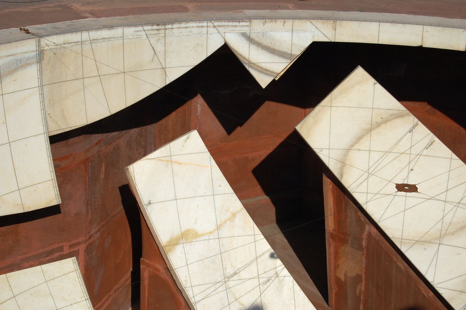 The two sunken hemispherical bowls of the Jai Prakash Yantra at the Jantar Mantar in Jaipur, marked with scales