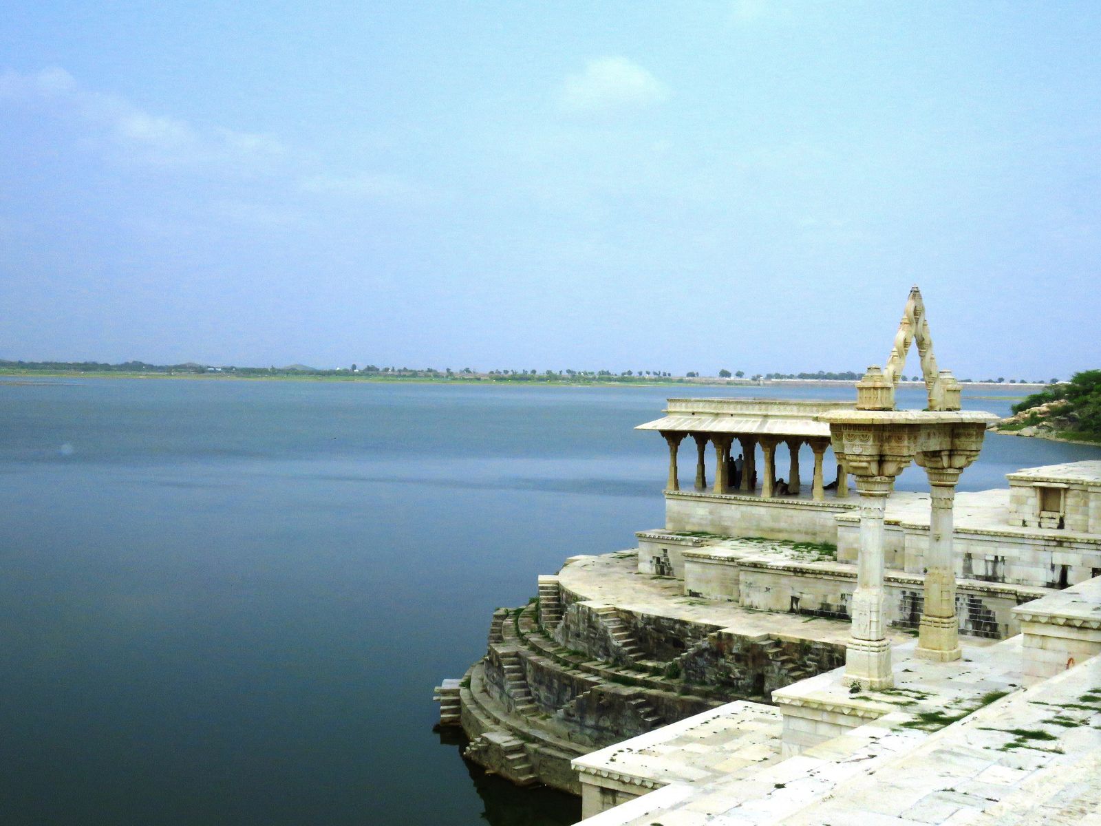 The white marble pavilions of Nauchowki on the embankment of Rajsamand lake