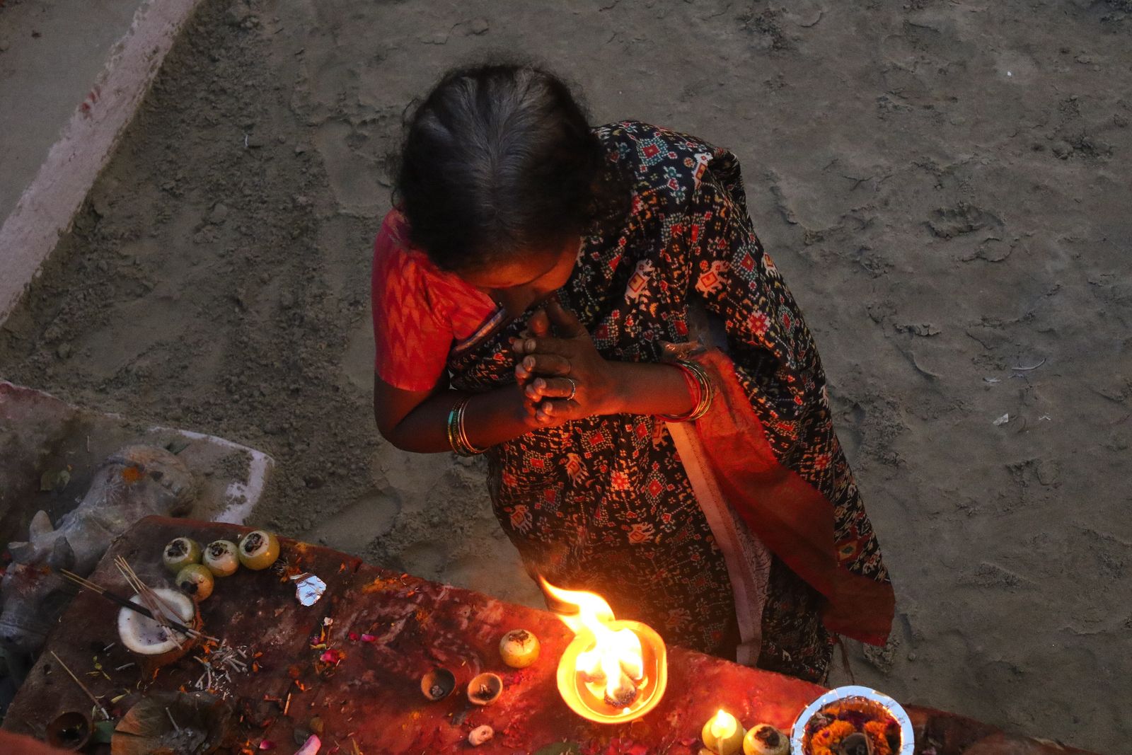 Thousands of oil lamps lining the ghats of Varanasi on Dev Deepawali